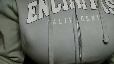 Bella online show from 03.30.26