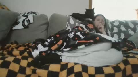 Snapshot of anne12369 chatting on 09.12.25 anne online show from 09.12.25