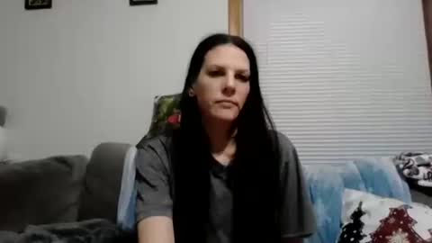 Snapshot of anne12369 chatting on 11.10.25 anne online show from 11.10.25