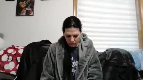 Snapshot of anne12369 chatting on 12.15.25 anne online show from 12.15.25