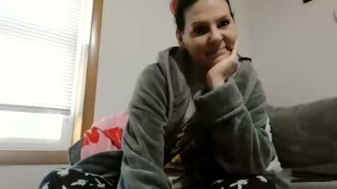 Snapshot of anne12369 chatting on 02.18.26 anne online show from 02.18.26