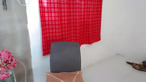 Snapshot of anne_levine chatting on 11.19.25 SWEET ANNE online show from 11.19.25