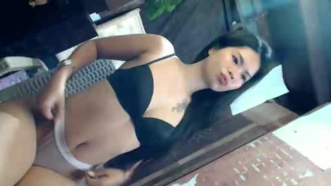 Snapshot of anne_stephy chatting on 02.26.26 anne stephy online show from 02.26.26