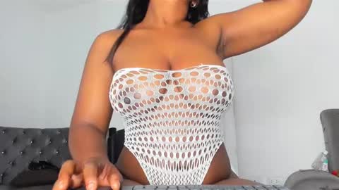 Annie  online show from 02.21.25