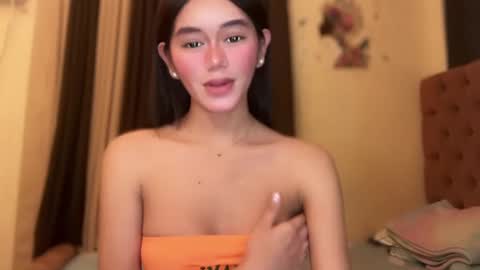 Snapshot of annedee_ chatting on 12.22.24 Kim online show from 12.22.24