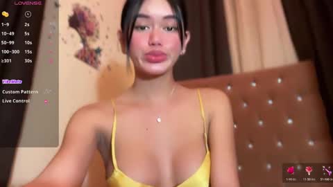 Snapshot of annedee_ chatting on 01.29.25 Kim online show from 01.29.25