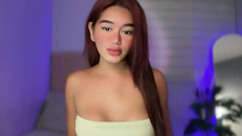 Snapshot of annedee_ chatting on 09.15.25 Kim online show from 09.15.25