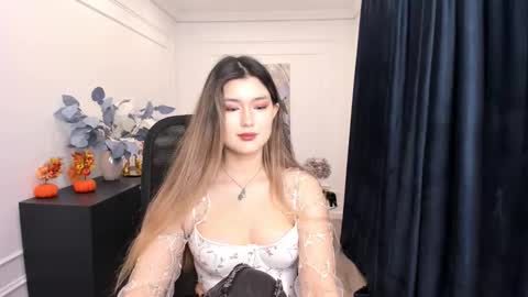 annetli online show from 10.14.25