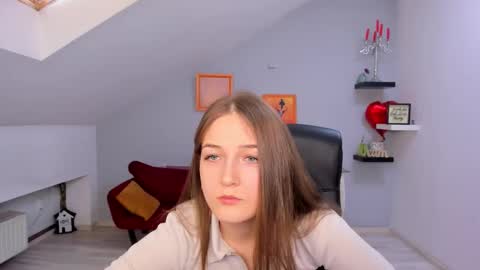 annewilsonn online show from 03.23.26