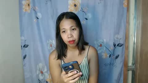 Snapshot of anney_slut chatting on 12.14.25 anney online show from 12.14.25