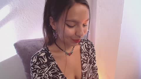 Anni online show from 01.14.25