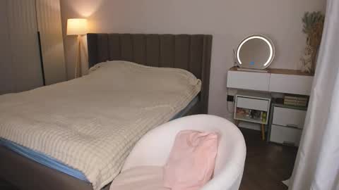 Annie online show from 02.16.26