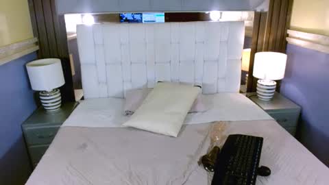 Annie  online show from 03.20.26