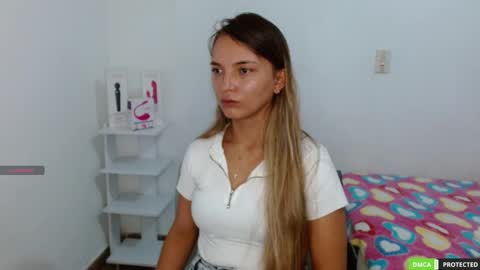 Snapshot of annie_che77y chatting on 09.18.25 annie cherry independent model online show from 09.18.25