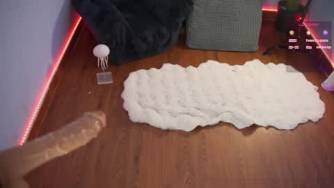 Annie online show from 01.05.26