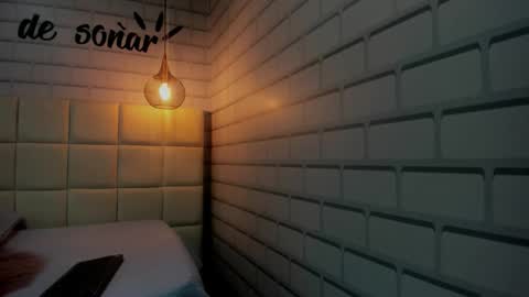 annie_cute18 online show from 11.08.25