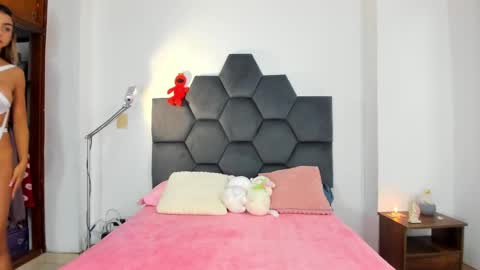 Annie online show from 12.12.24