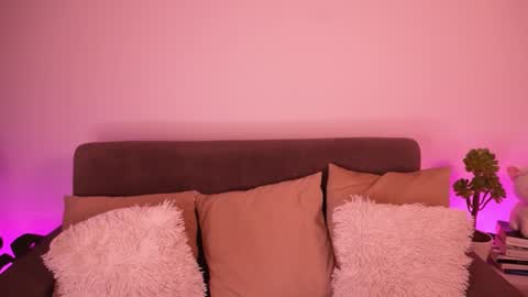 Annie Evans online show from 12.06.24