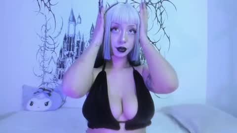 Snapshot of annie_gr chatting on 02.12.25 annie online show from 02.12.25