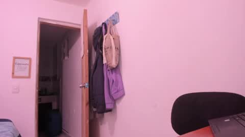 annie_rosse1017 online show from 05.19.26