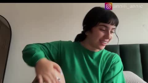 JEANNE no olvides seguirme dont forget follow me  uu online show from 01.11.26