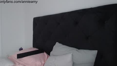 Annie online show from 03.10.25