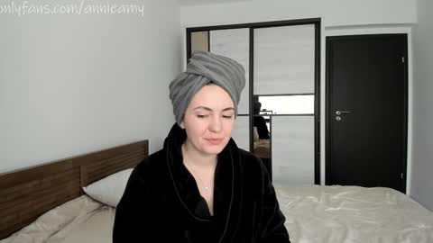 Annie online show from 02.19.26