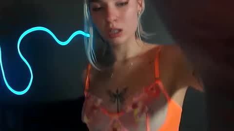 Snapshot of annieangel18 chatting on 01.03.25  ONLY FANS   online show from 01.03.25