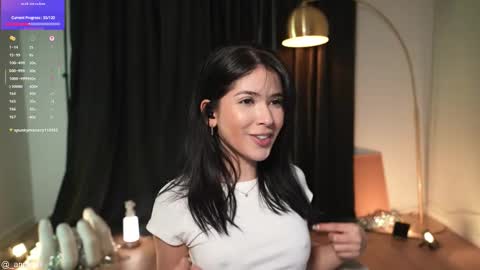 anniehillofficial_ online show from 01.11.26