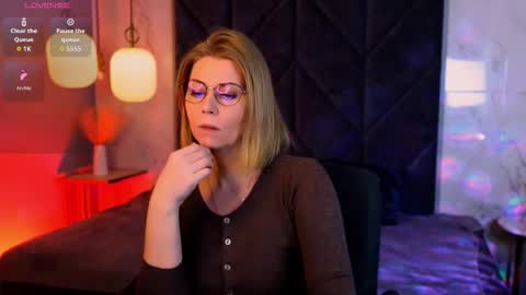 Annie online show from 01.14.26