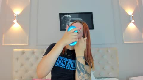 Annie online show from 12.23.24