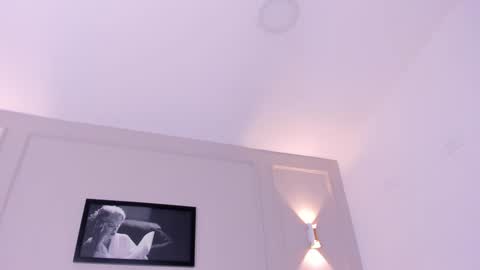 Annie online show from 01.08.25