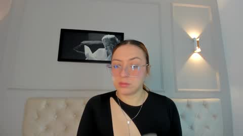 Annie online show from 01.23.25