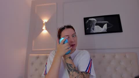 Annie online show from 01.29.25