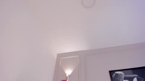 Annie online show from 02.08.25