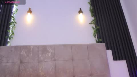 Annie online show from 09.21.25