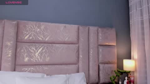 Annie online show from 11.16.25