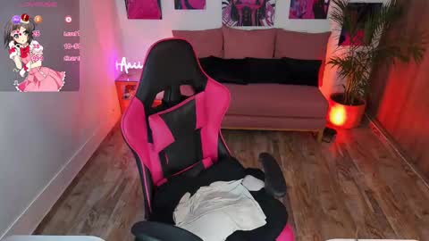 Annie FROM 8AM TO 4PM CDT online show from 02.18.25