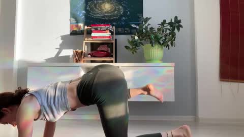 Snapshot of anntics_ chatting on 09.12.25 N antics online show from 09.12.25