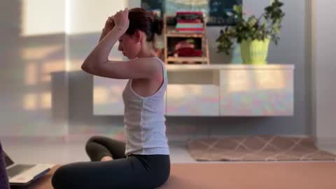 Snapshot of anntics_ chatting on 09.14.25 N antics online show from 09.14.25