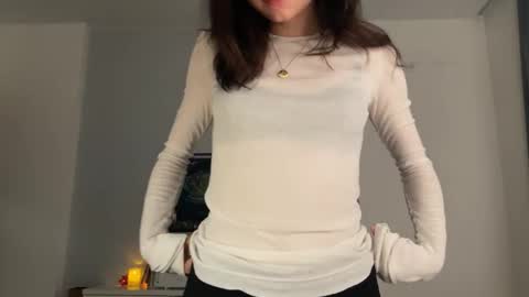 Snapshot of anntics_ chatting on 11.22.25 N antics online show from 11.22.25