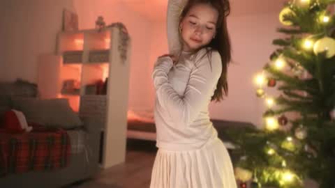 Snapshot of anntics_ chatting on 12.20.25 N antics online show from 12.20.25