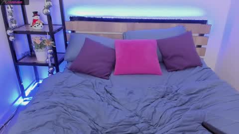 Anna online show from 01.14.25