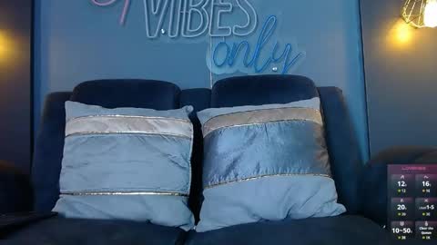 anny_loves online show from 05.19.26