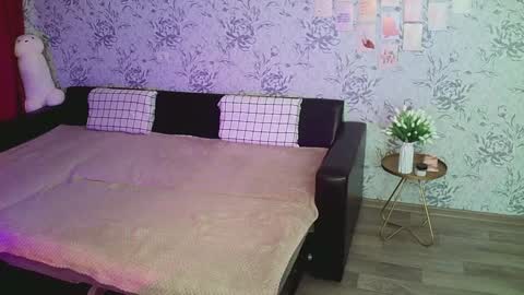 Annie online show from 12.15.24