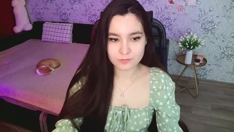 Annie online show from 12.26.24