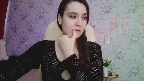 Annie online show from 02.28.25