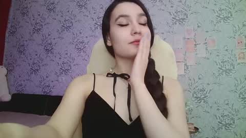 Annie online show from 03.06.25