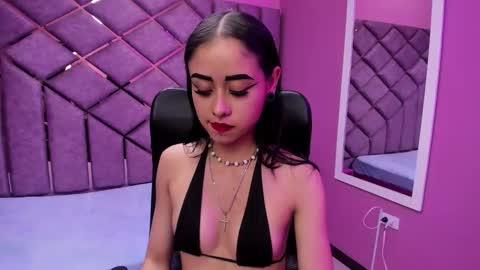 Anny online show from 10.17.25