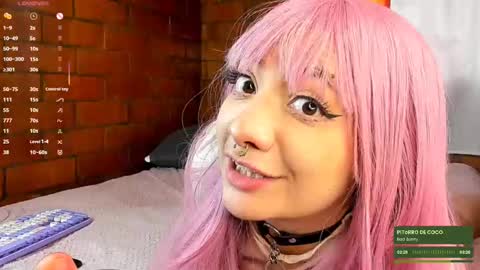 Snapshot of annycolin chatting on 03.10.25 Anny IG online show from 03.10.25